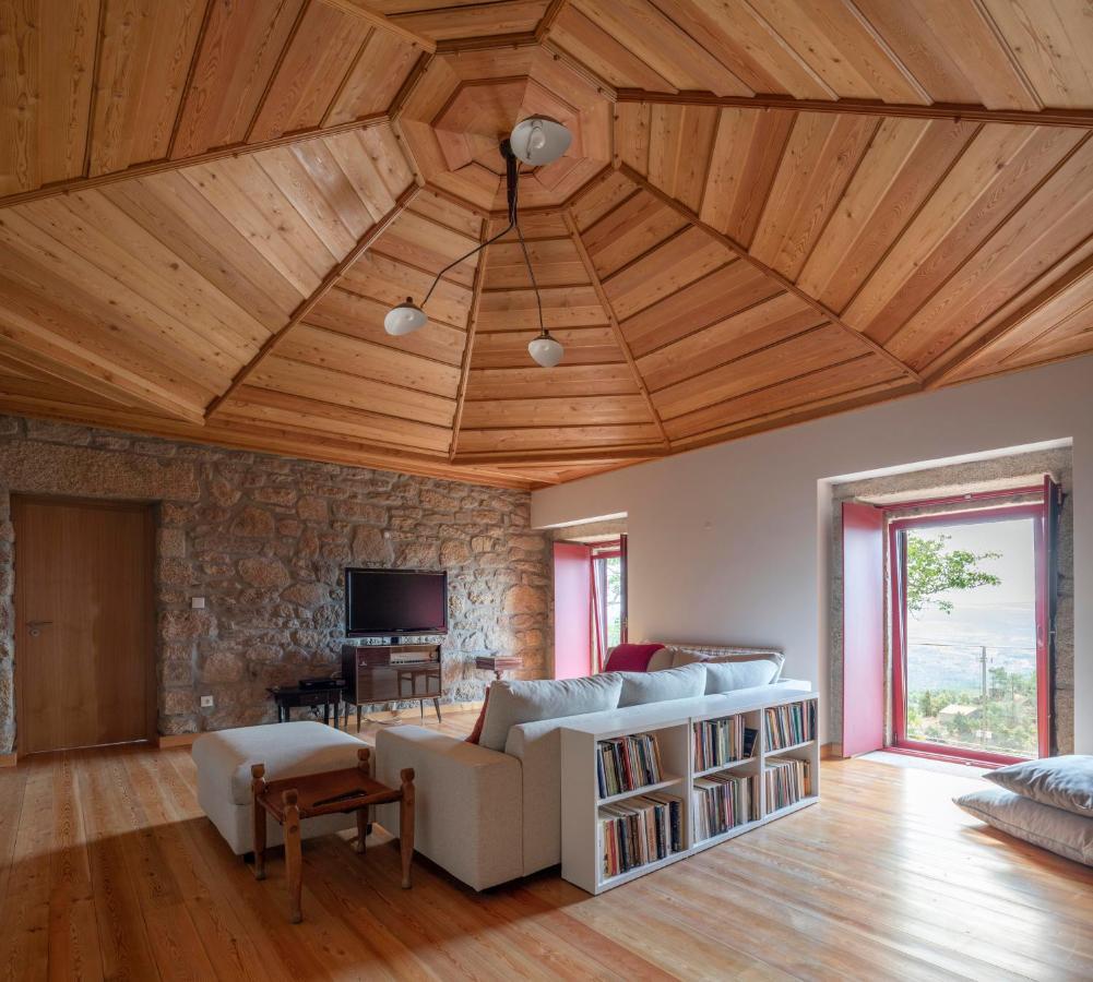 Вилла Casa Da Moiroa Sendim  Экстерьер фото