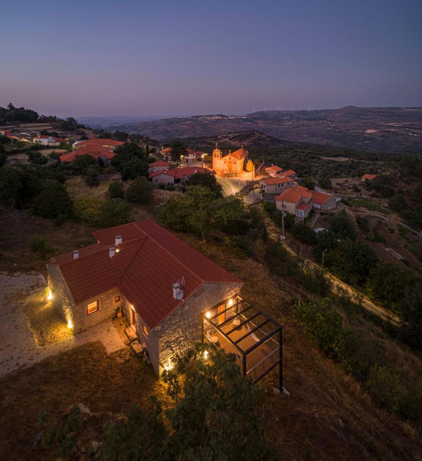 Вилла Casa Da Moiroa Sendim  Экстерьер фото